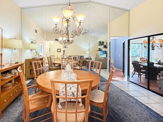 Building Photo - 3358 Perimeter Dr