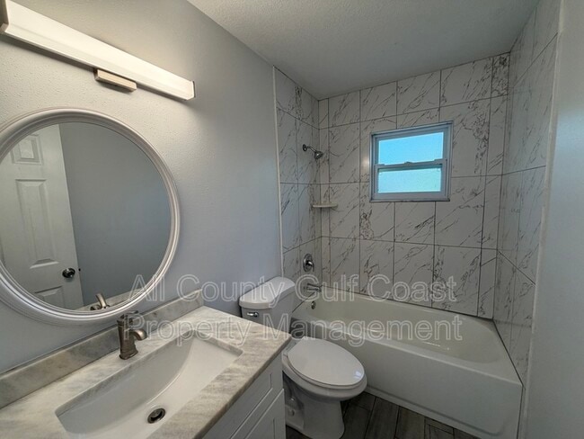 Building Photo - 4912 23rd St W