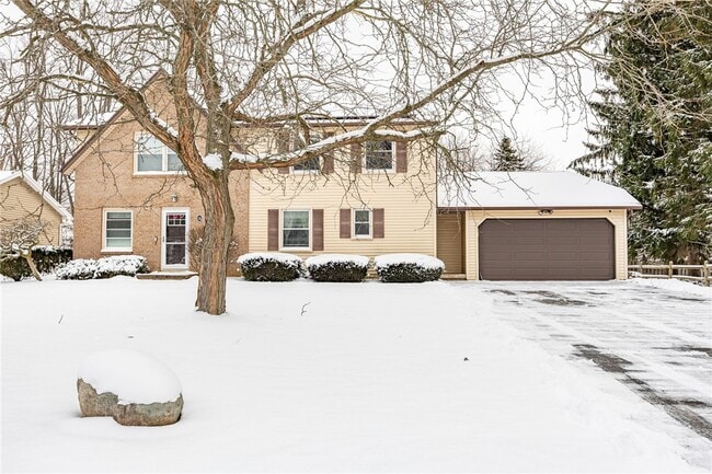 Building Photo - 16 Sanders Farm Dr