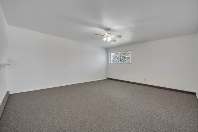 Building Photo - 15 Sunborg Ct
