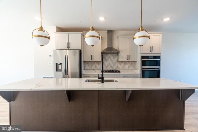 Building Photo - 17133 Hardisty Wy