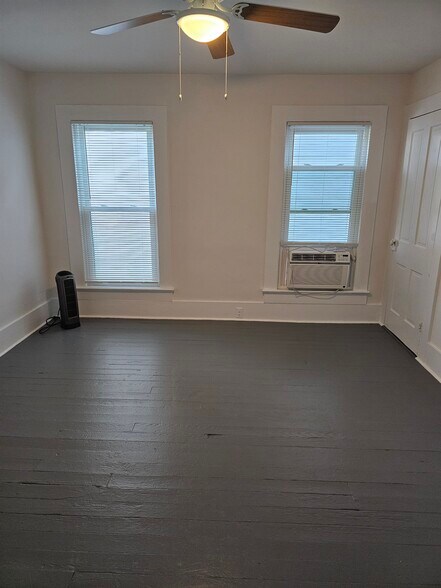 Middle bedroom - 421 Tazewell Ave