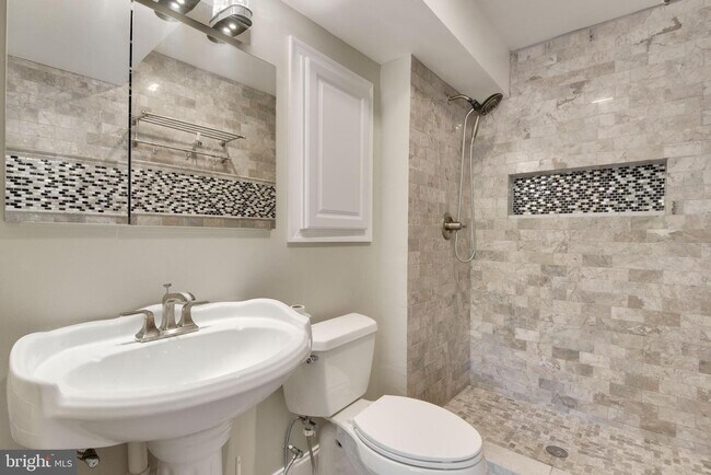 Building Photo - 7320 Bradley Blvd