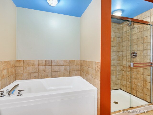 Building Photo - 2111 W Churchill St