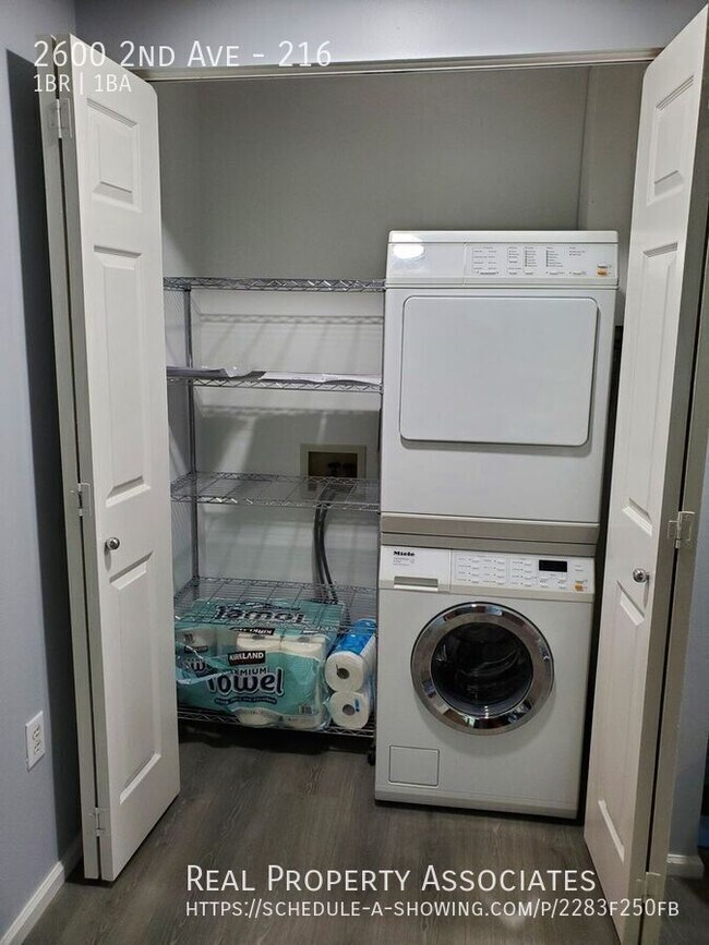 Building Photo - 2600 2nd Ave