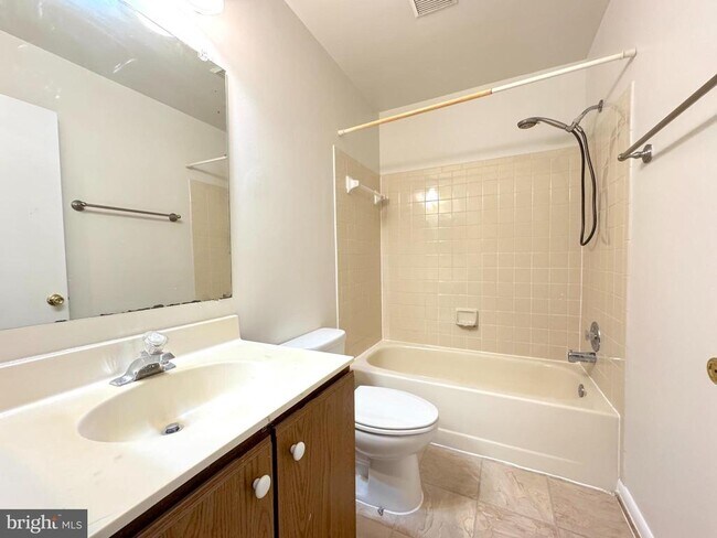 Building Photo - 12214 Dapple Gray Ct