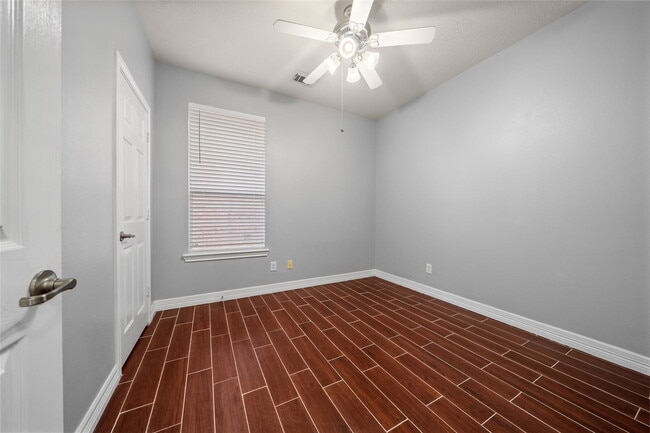 Building Photo - 8815 Rollick Dr