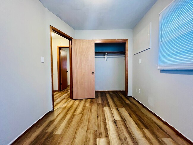 Building Photo - 238 Palmer Dr