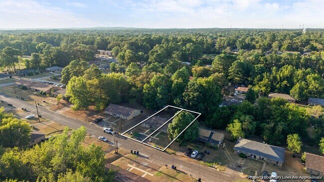 Building Photo - 309 Blake Dr