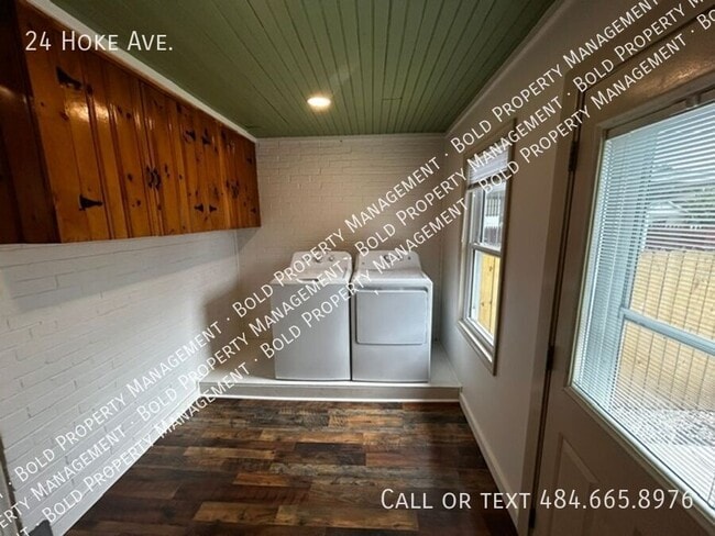Building Photo - 24 Hoke Ave