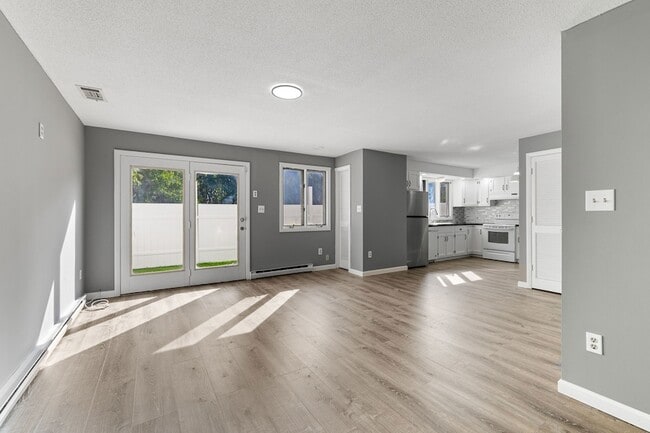 Building Photo - 8 Burma Rd