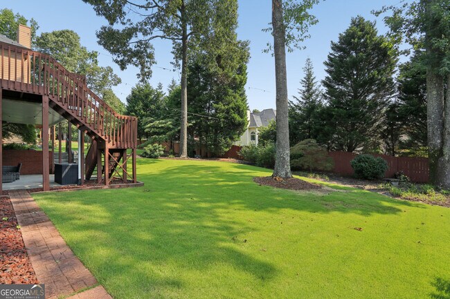 Building Photo - 2059 Sugar Springs Dr