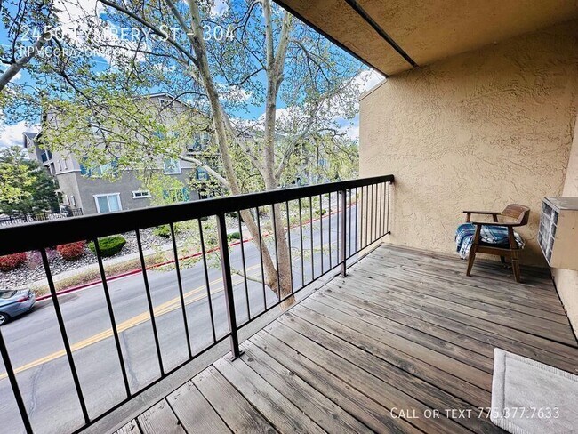 Building Photo - 2450 Lymbery St