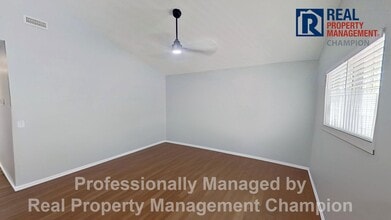 Building Photo - Immaculate 3 BD/2 BA Home w/Vaulted Ceilings, LVP Flooring and Fenced Yard