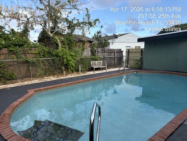 Building Photo - 207 Boynton Property