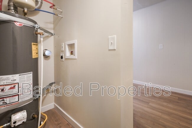 Building Photo - 8927 W 2800 S