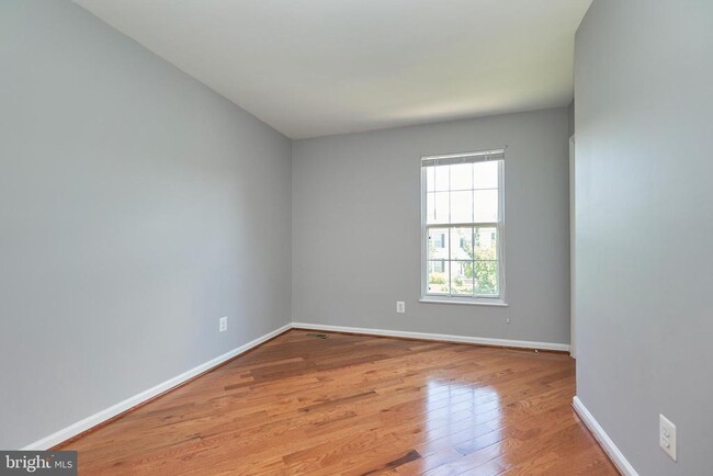 Building Photo - 44242 Frogtown Way
