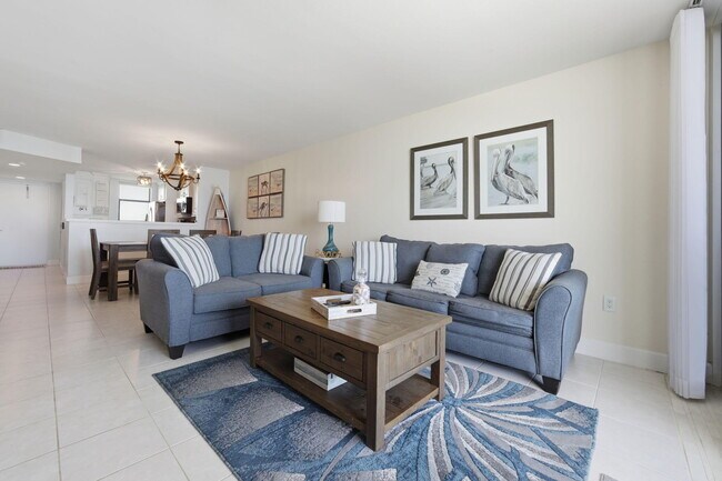 Building Photo - 9940 S Ocean Dr