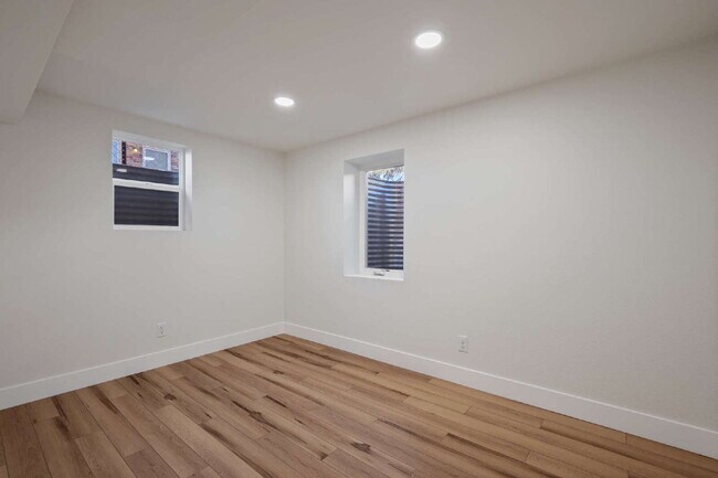 Building Photo - Completely Renovated Two Bedroom-One Bathroom Ready Now!