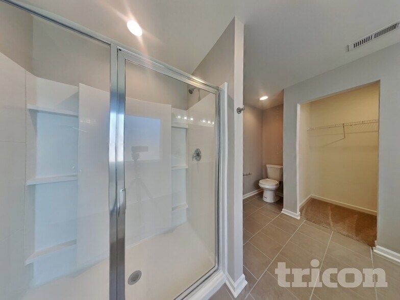 Building Photo - 1037 Bitting Hall Cir
