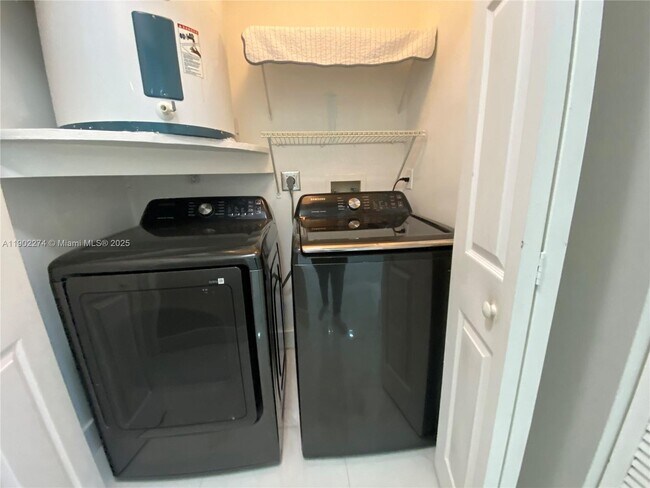 Building Photo - 14347 SW 176th Terr