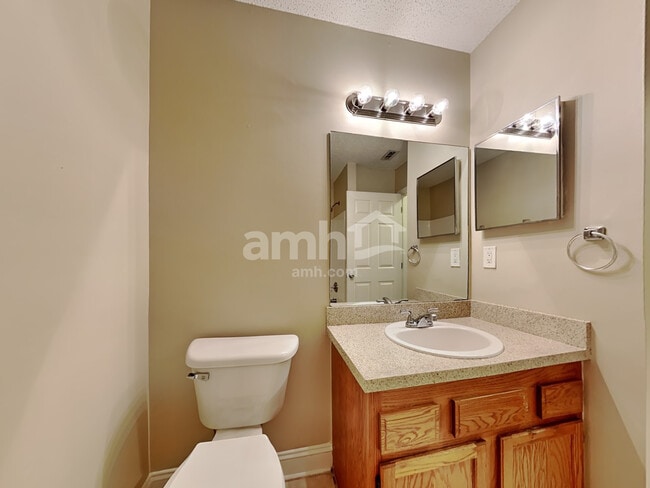 Building Photo - 2981 Waters View Cir