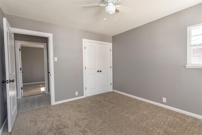 Building Photo - 1309 Magnolia-