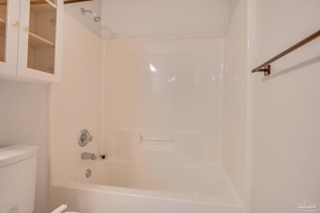 Building Photo - 2136 Ainsdale Ct