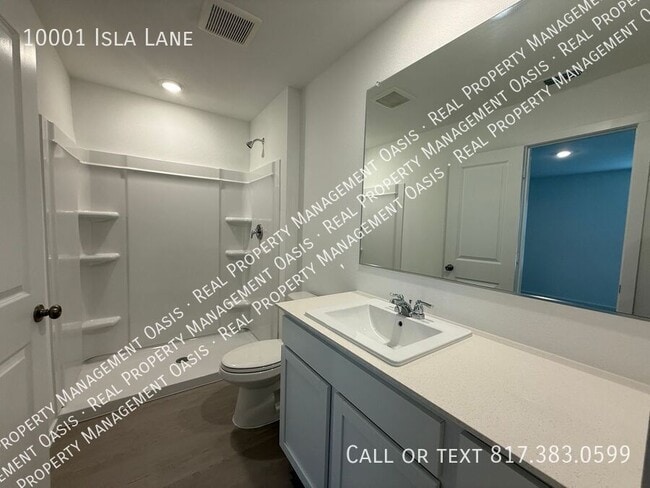 Building Photo - 10001 Isla Ln