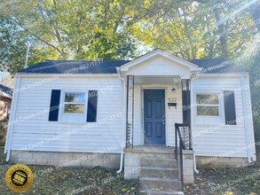 Building Photo - 2-Bed 1-Bath House