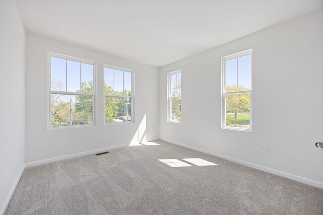 Building Photo - 6213 Sandbelt Dr
