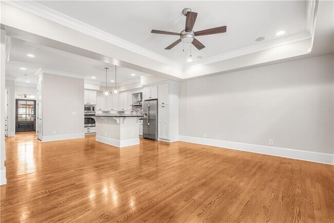 Building Photo - 250 Mystic Ridge Hill