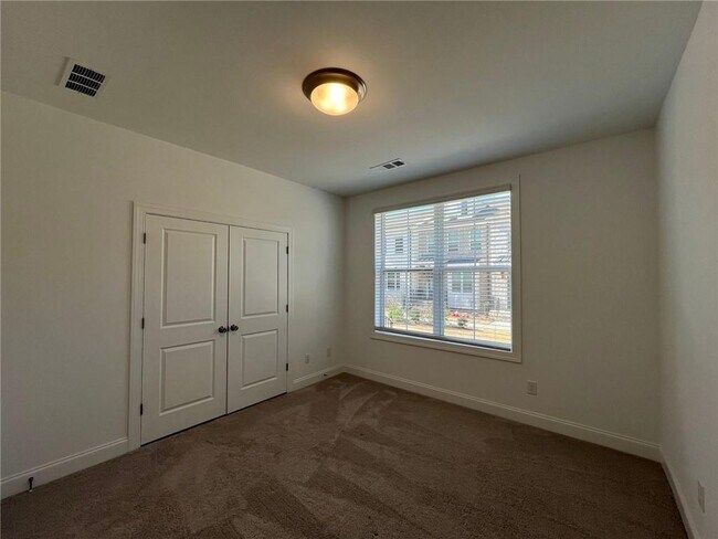 Building Photo - 3191 Bartee Walk