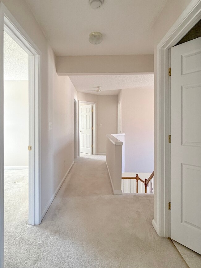 Building Photo - 510 Keeneland Ave