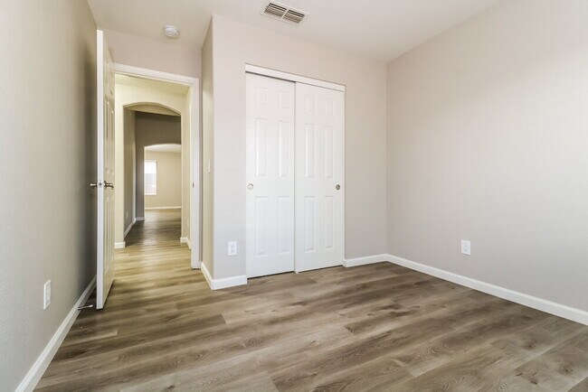 Building Photo - 22039 N 107th Dr