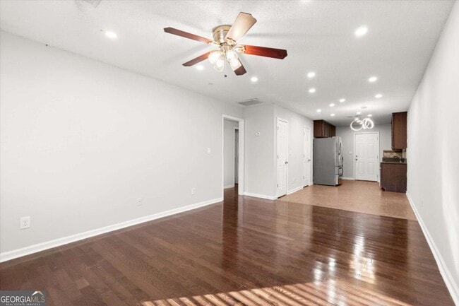 Building Photo - 2166 Park Terrace