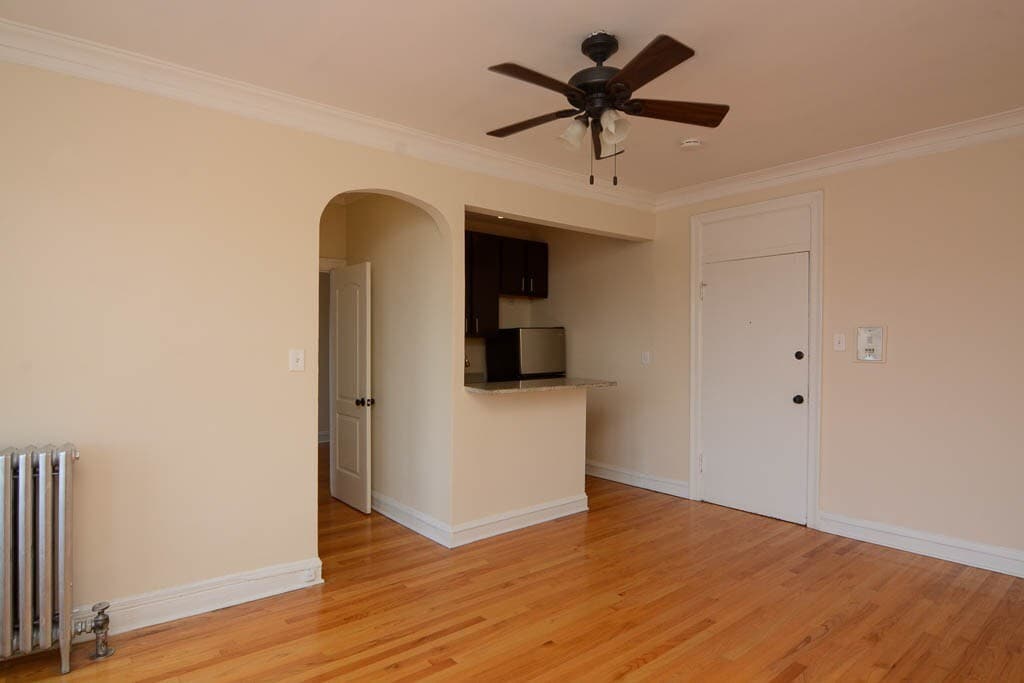 Building Photo - 4619 N Paulina St