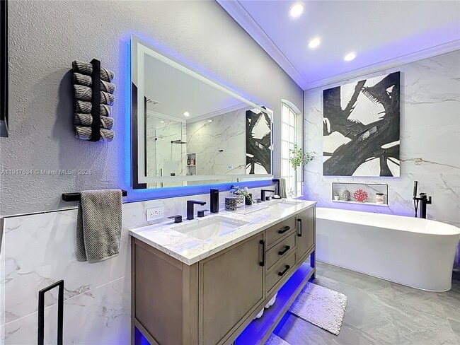 Building Photo - 13430 Meadow Bay Loop