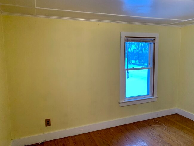 Building Photo - 6 Clark St