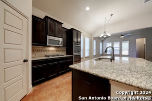 Building Photo - 511 Pecan Forest