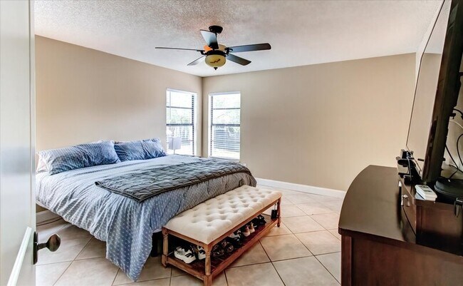 Building Photo - 848 Bucksaw Pl