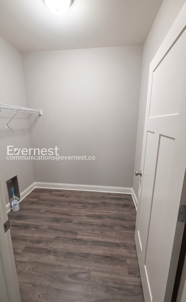 Building Photo - PROMO: 50% off the first month's rent! Adorable 3-Bedroom Home Near Downtown Chattanooga with 2-c...