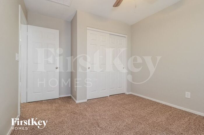 Building Photo - 17964 W Louise Dr