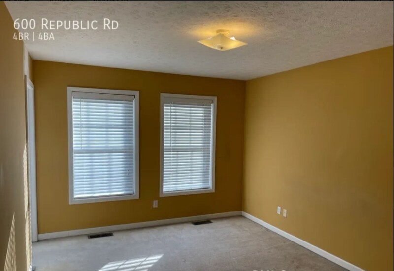 Building Photo - 600 Republic Rd