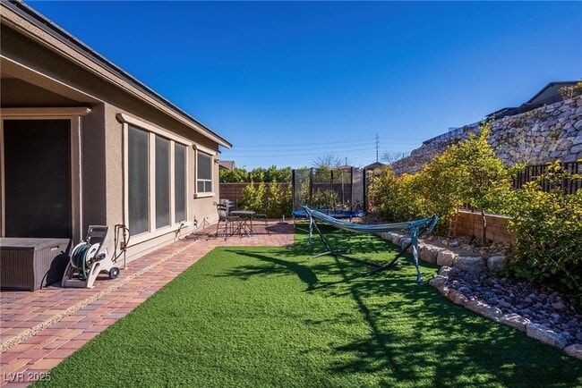 Building Photo - 2931 Raywood Ash Dr