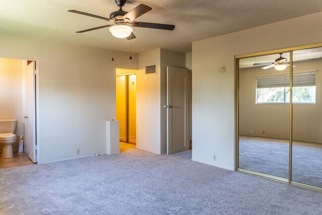 Building Photo - Spacious 3-Bedroom, 4-Bath Vintage Home wi...