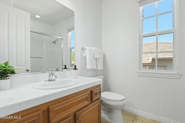 Building Photo - 4659 Cielo Cir