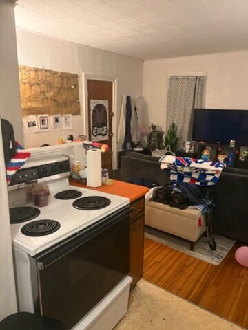 Building Photo - Studio Apartment located in LeRoy - Available early October