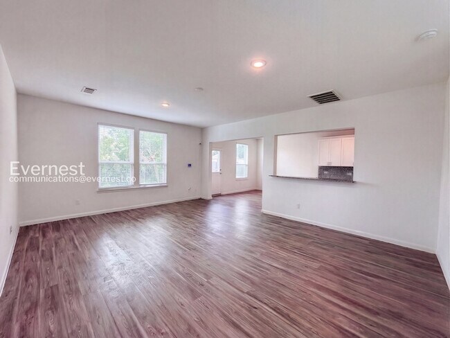 Building Photo - 7314 Madison Cmns Ln