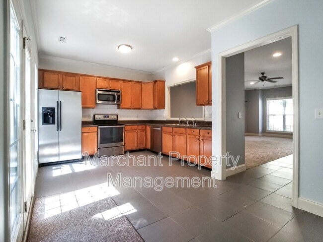 Building Photo - 209 Ashby Dr